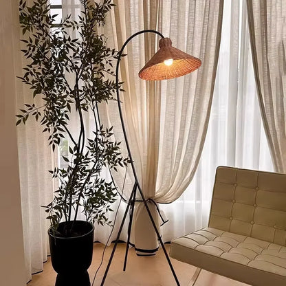 Nordic ARC Floor Lamp Retro Wooden Standing Lamp For Homestay Living Room Sofa Side Study Bedroom Bedside Reading Stand Lighting